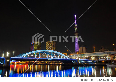 東京スカイツリー　特別ライトアップ（エヴァンゲリオン8号機） 98582815