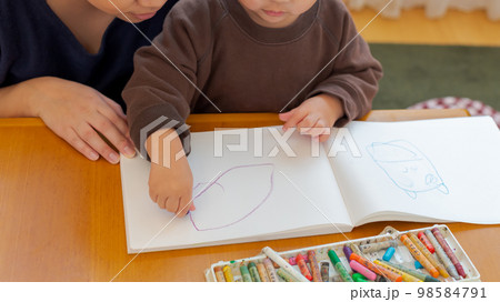 3 years old 3 years old 98584791