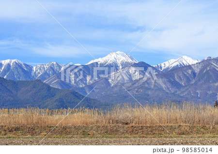 安曇野 冬の常念岳山麓 安曇野 冬の常念岳山麓 98585014