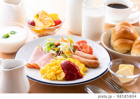 朝食のイメージ〜洋食 98585804