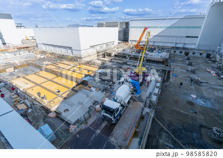 《福岡県》増改築工事中の福岡空港国際線ターミナルビル（2023年1月撮影） 98585820