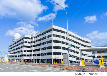 《福岡県》増改築工事中の福岡空港国際線ターミナルビル(2023年1月撮影) 《福岡県》増改築工事中の福岡空港国際線ターミナルビル(2023年1月撮影) 98585830