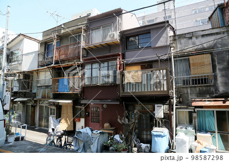 棟割り長屋、 98587298