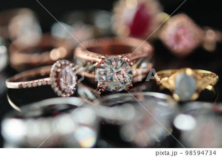 Beautiful diamond rings jewelry background 98594734