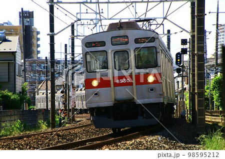 ステンレスの名車…東急8500系 98595212