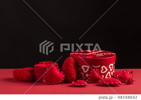 Valentine's day concept 98598692