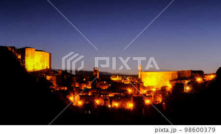Beautiful medieval italian town with old houses at sunset, Sorano, Tuscany, Grosetoo, Italy 98600379