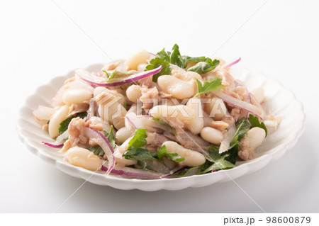 白いんげん豆とツナのサラダ 98600879