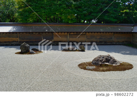京都 龍安寺の石庭 京都 龍安寺の石庭 98602272