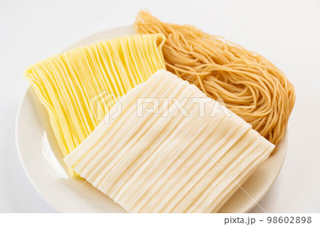 グルテンフリーヌードル　米粉麺 98602898