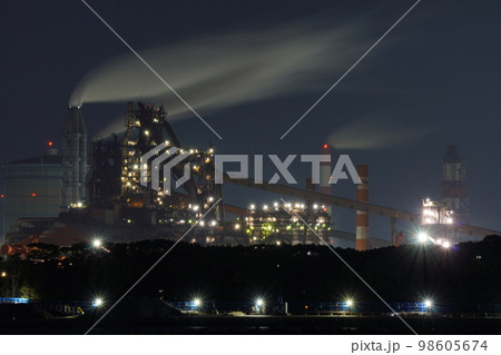 大分の製鉄所 98605674