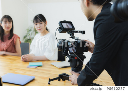 撮影　配信イメージ 98610227