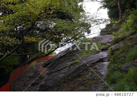 熊野三山、神倉神社、かみくらじんじゃ、熊野、くまの、かみくら、じんじゃ、かんのくら、熊野速玉大社、は 熊野三山、神倉神社、かみくらじんじゃ、熊野、くまの、かみくら、じんじゃ、かんのくら、熊野速玉大社、は 98610727