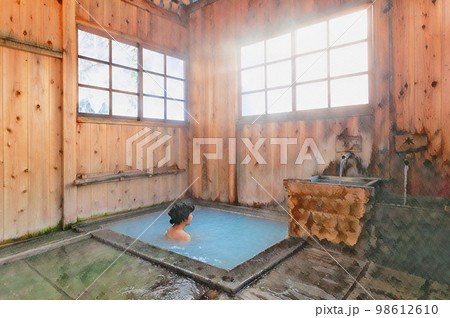 鶴の湯温泉　内湯　乳頭温泉郷 98612610