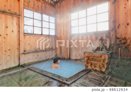 鶴の湯温泉　内湯　乳頭温泉郷 98612634