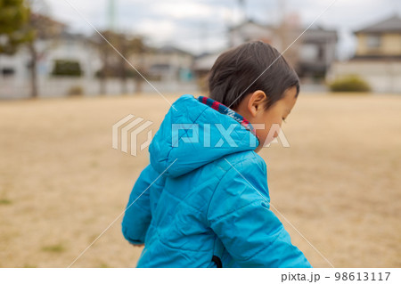 3 years old 98613117