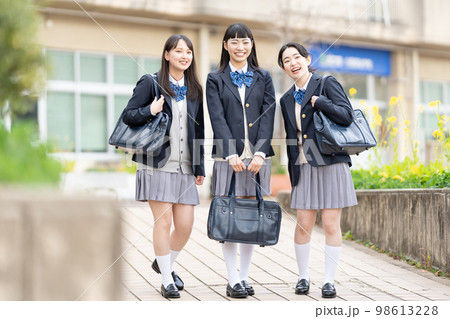 女子高生 通学 制服 女子高生 通学 制服 98613228