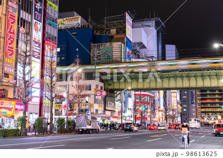 《東京都》秋葉原電気街・都市夜景 98613625