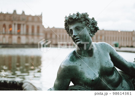 Versailles France sculptures in the courtyard of the castle, facade architecture. Versailles France sculptures in the courtyard of the castle, facade architecture. 98614361