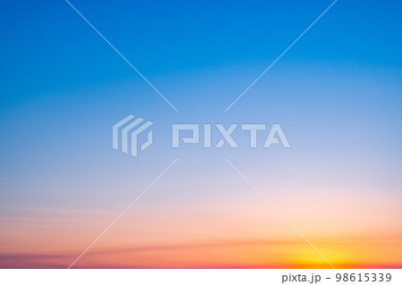 夕空のグラデーション 夕空のグラデーション 98615339
