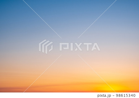 夕空のグラデーション 98615340