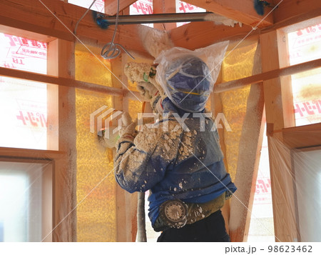 住宅の吹付断熱工事発泡ウレタン29 住宅の吹付断熱工事発泡ウレタン29 98623462