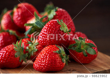 いちご-とちおとめ いちご-とちおとめ 98623902