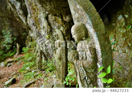 多良岳の六体地蔵菩薩 98627233