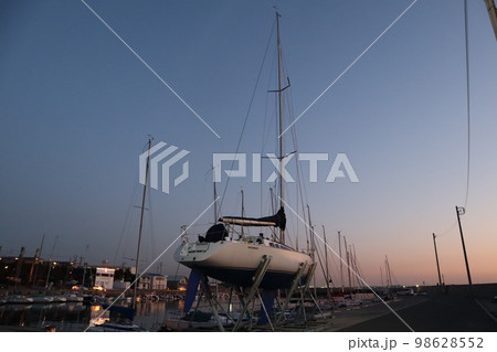 海釣り 漁船 釣船 ヨット 海釣り 海釣り 漁船 釣船 ヨット 海釣り 98628552