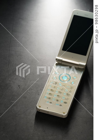 携帯電話 ガラケー 98630298