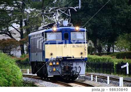 往時の雄姿を今に伝える…峠のシェルパ・EF63電気機関車 98630840