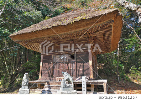 【御調八幡宮 (和気神社 狛猪)】 広島県三原市八幡町 【御調八幡宮 (和気神社 狛猪)】 広島県三原市八幡町 98631257