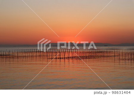 海 海釣り 海岸 夕暮れ 夕焼け 魚釣り 海 海釣り 海岸 夕暮れ 夕焼け 魚釣り 98631404