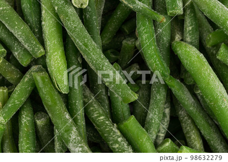 Frozen cut green beans vegetable 98632279