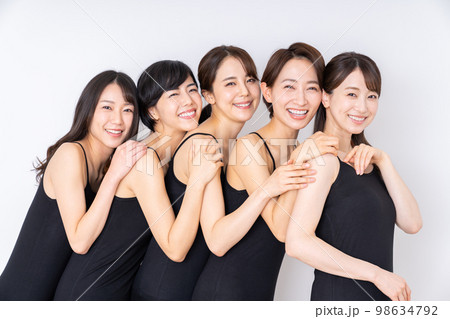 女性のビューティ 98634792
