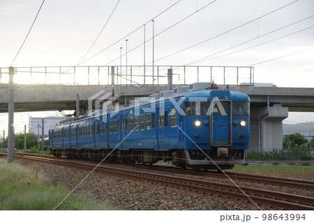 あいの風とやま鉄道 呉羽付近 普通列車413系 あいの風とやま鉄道 呉羽付近 普通列車413系 98643994