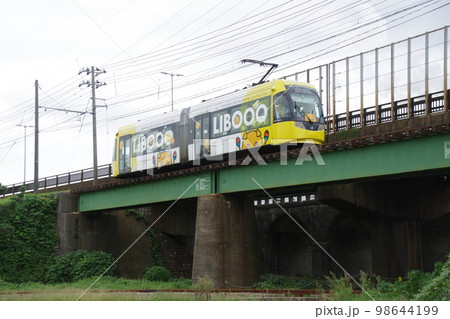 万葉線 能町口付近 路面電車アイトラム 万葉線 能町口付近 路面電車アイトラム 98644199