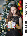 Portrait of a nice woman 98645550