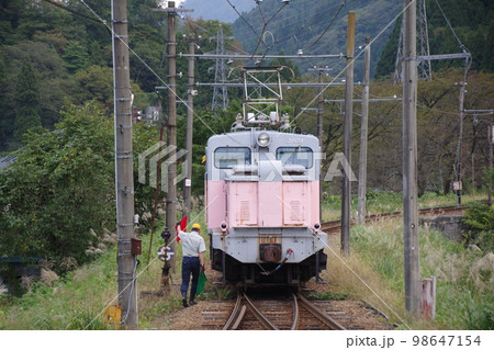 富山地方鉄道 有峰口駅 入換 デキ12021 98647154
