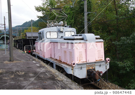 富山地方鉄道 有峰口駅 入換 デキ12021 98647448