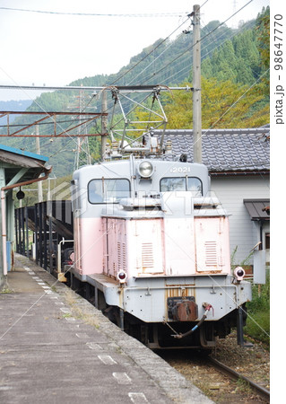 富山地方鉄道 有峰口駅 工事列車デキ12021 98647770