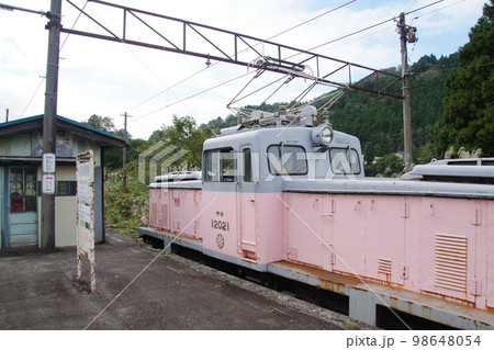 富山地方鉄道 有峰口駅 工事列車デキ12021 富山地方鉄道 有峰口駅 工事列車デキ12021 98648054