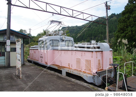 富山地方鉄道 有峰口駅 工事列車デキ12021 富山地方鉄道 有峰口駅 工事列車デキ12021 98648058