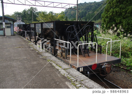 富山地方鉄道 有峰口駅 工事列車ホキ80形 98648963