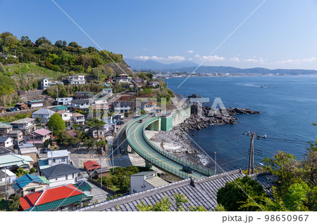 神奈川_小田原市米神付近の海岸線風景 神奈川_小田原市米神付近の海岸線風景 98650967