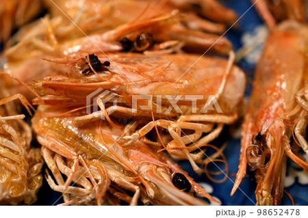 車海老のの頭の素揚げ 車海老のの頭の素揚げ 98652478