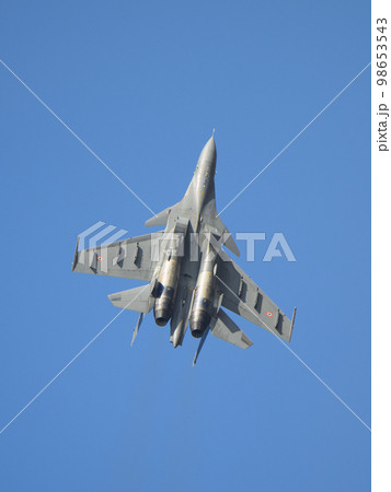 インド空軍スホーイSu-30MKI上昇 98653543