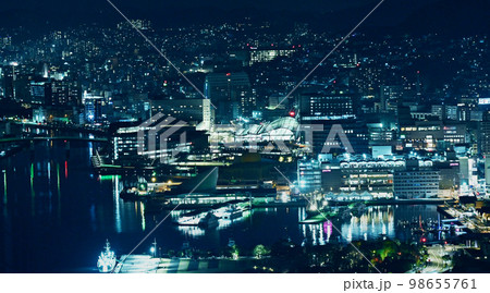 長崎の夜景(鍋冠山より撮影) 長崎の夜景(鍋冠山より撮影) 98655761