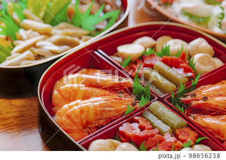 おせち料理　お正月　新年　縁起物 98656238