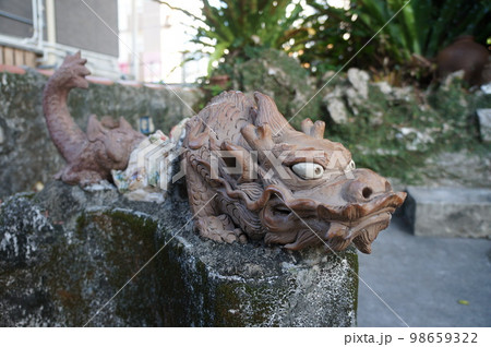 沖縄　シーサー 98659322